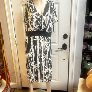 Talbots Black/White Bamboo print V neck Sheath Midi short sleeves Dress Sz IX